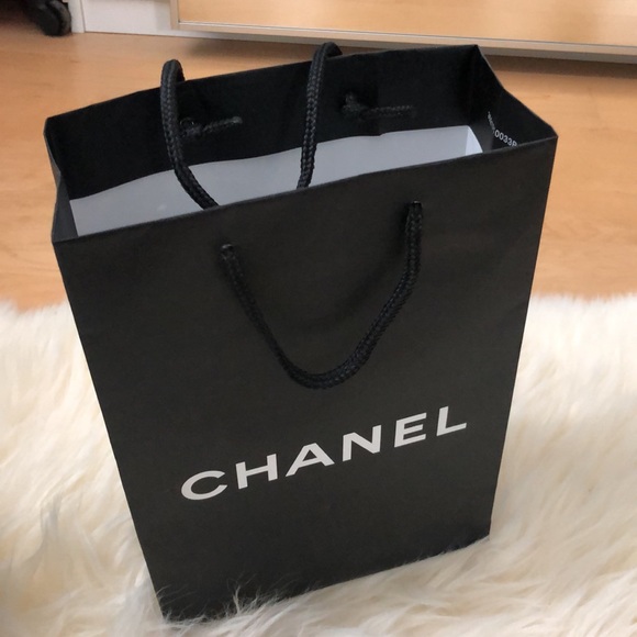 Chanel wallet. - Picture 12 of 16